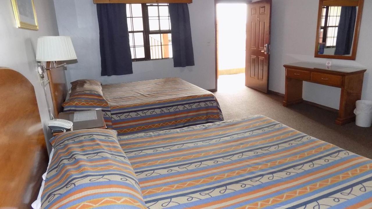 Hotel Del Camino Cuauhtémoc 외부 사진