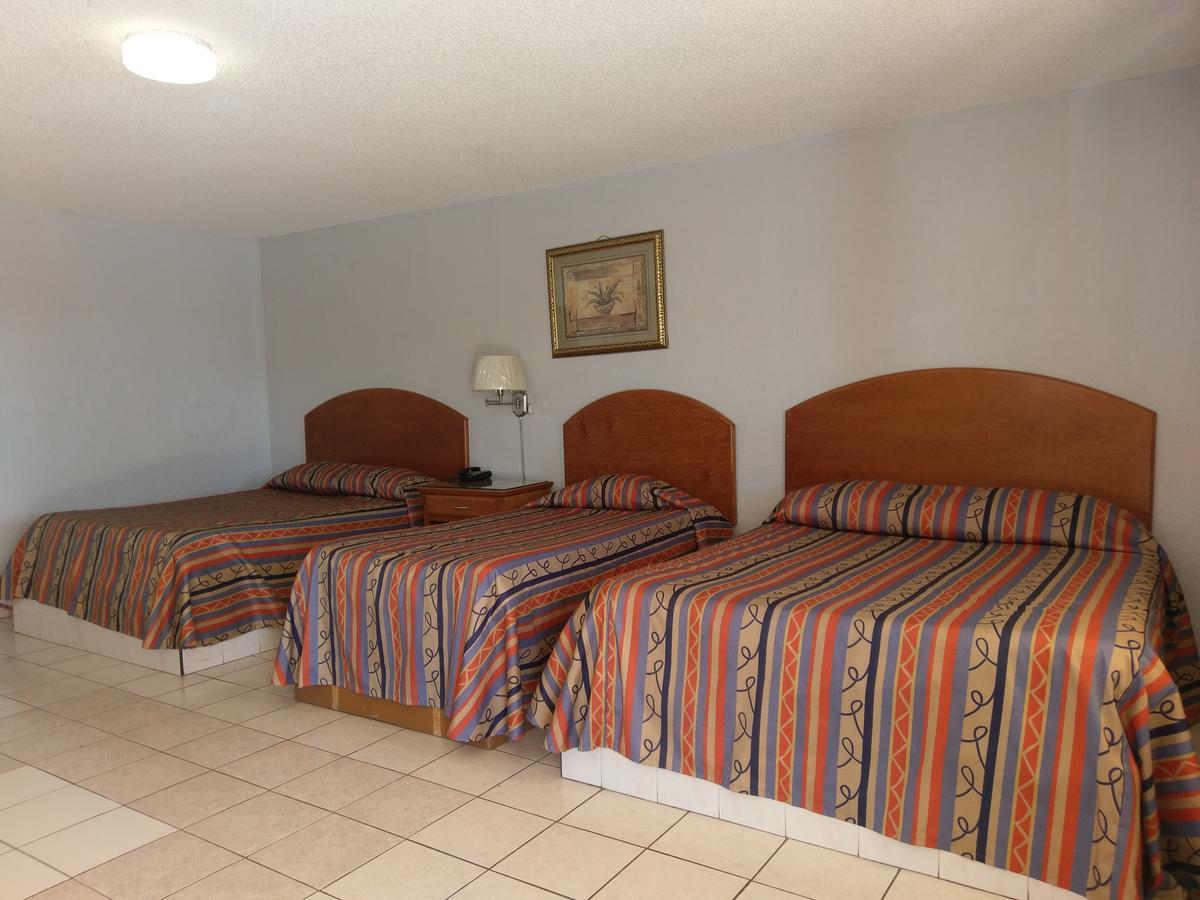 Hotel Del Camino Cuauhtémoc 외부 사진